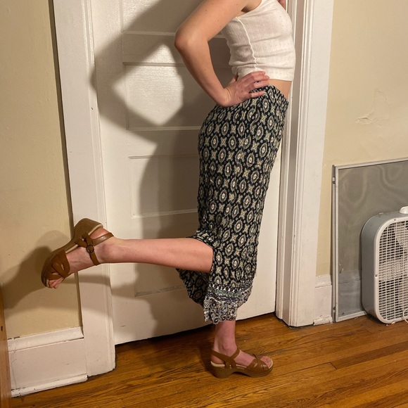 Flowy pattern pants - Picture 2 of 6